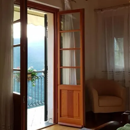 Elsa House Bed & Breakfast Mezzanego