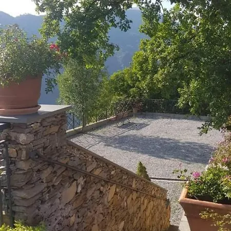 Elsa House * Mezzanego